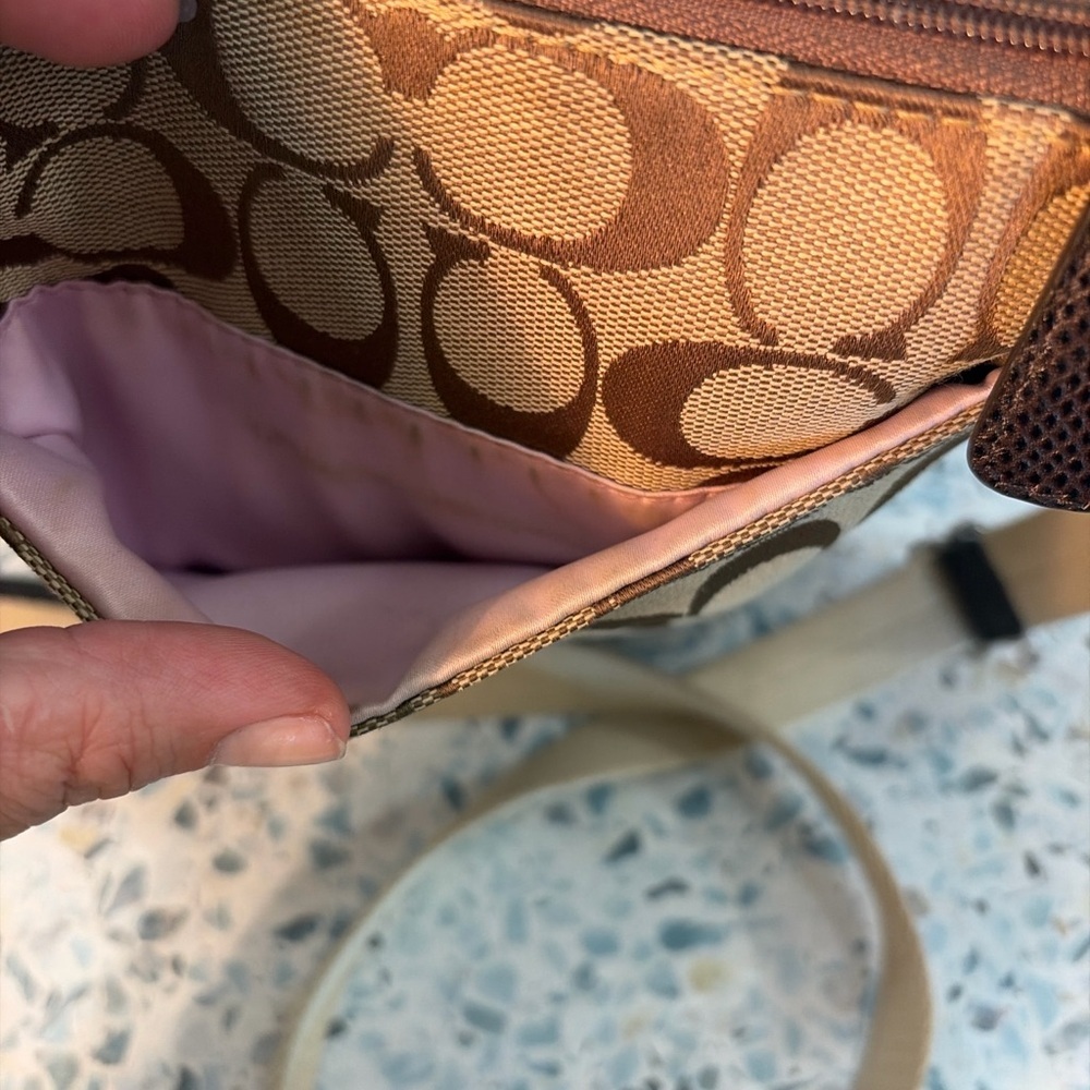 Coach Signature Stripe Swingpack Crossbody Bag 43976 Khaki Brown - Picture 5 of 7
